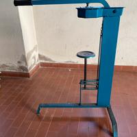 Tappatrice per tappi in sughero
