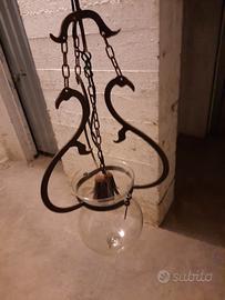 Lampadario d' epoca in ferro battuto