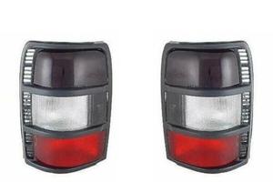 FANALE STOP POSTERIORE MITSUBISHI PAJERO 2 91>96