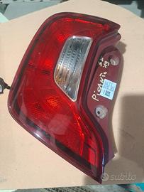 faro posteriore per kia picanto