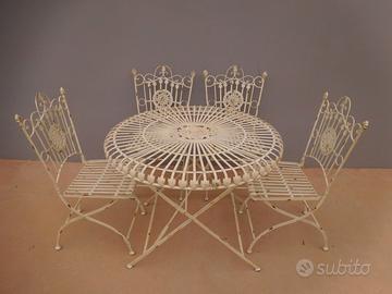 salottino stile liberty