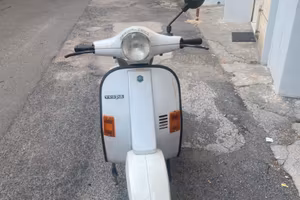 Vespa 50