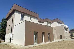 Appartamento di 125 m² con 4 locali e box auto a S