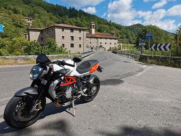 MV Agusta Brutale 800 EAS ABS