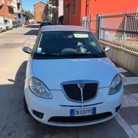 Lancia Ypsilon Momo Design