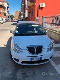 Lancia Ypsilon Momo Design