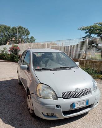Toyota Yaris 2004