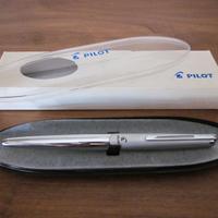 penna a sfera PILOT acciaio