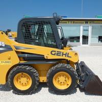 Minipala GEHL R 135 - a noleggio!