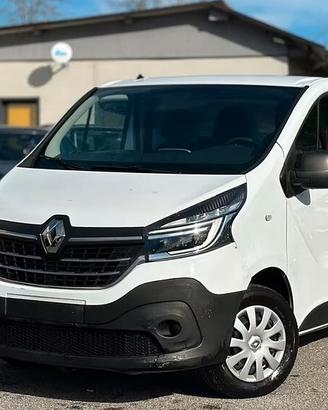Renault Trafic T27 2.0 dCi 120CV