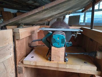 sega circolare, con banco artigianale 