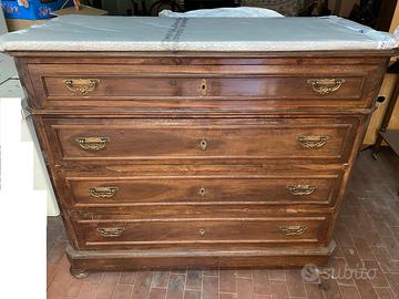 Comò - Cassettone antico