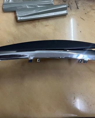 Modanatura fiancata Piaggio Beverly anno 2005