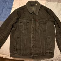 Levi’s Sherpa Trucker