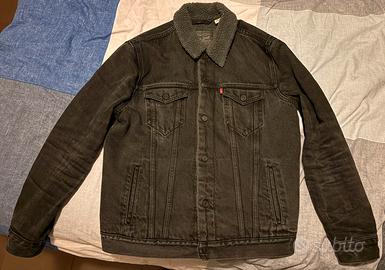 Levi’s Sherpa Trucker