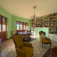 Bosa Ampio e Stupendo Appartamento 1 Piano 180 mq