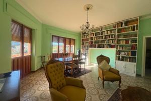 Bosa Ampio e Stupendo Appartamento 1 Piano 180 mq