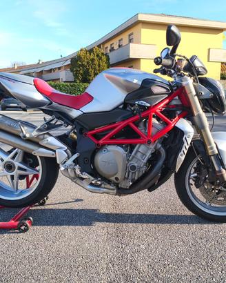Brutale 910