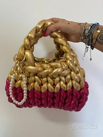 Borsa fatta a mano con manici