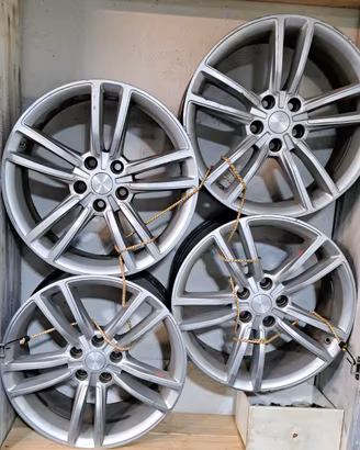 4 cerchi da 19 pollici ORIGINALI TESLA MODEL S 