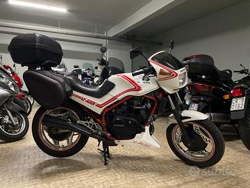 Honda VF 400 - 1983