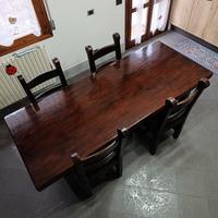 Tavolo completo di Nr. 4 sedie.