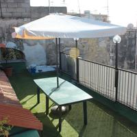 Tavolo + ombrellone da giardino