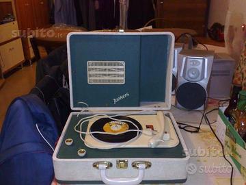 Giradischi a Valigetta