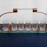 Vassoio vintage con 6 bicchierini da rosolio.