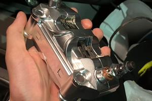 pinza radiale interasse 100mm