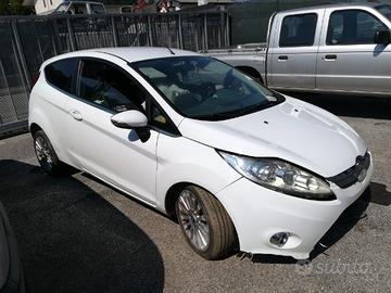 Proiettore destro FORD FIESTA del 2009