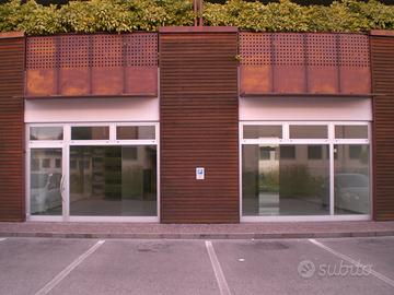 Negozi da investimento. Vle della Repubblica