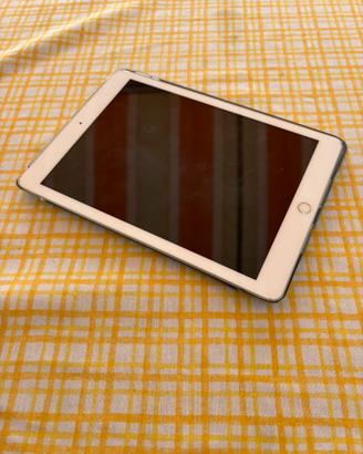 iPad 6 Wi-Fi 128gb bianco argento