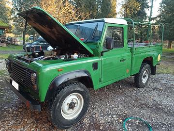 LAND ROVER Defender - 1992