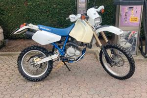 Suzuki DR 350