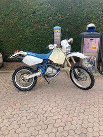 Suzuki DR 350