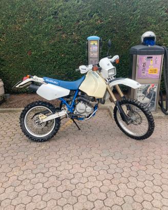 Suzuki DR 350
