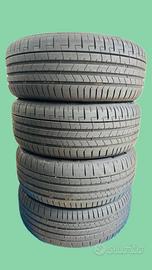 4 Pneumatici 235/50 R19 Pirelli