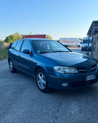 Nissan Almera Tino 1.5 benzina 2002 190.000km