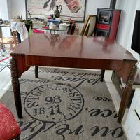 tavolo da pranzo vintage  con sedie  