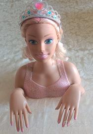 TESTA BARBIE OER BAMBINE DA ACCONCIATURE E UNGHIE