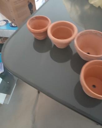 vasetti di terracotta prezzo 1 eur  in blocco 