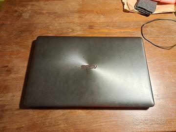 · Notebook Gaming Asus i5 Nvidia 8GB Ram 17,3''