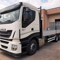 IVECO AS 260S42 Y/FS 6x2 Euro 6 pianale con rampe