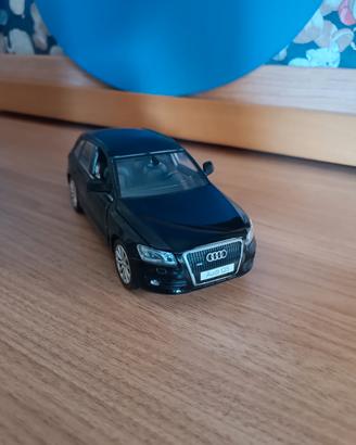 Modellino Audi Q5