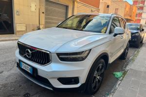 Volvo XC40 D4 awd 190 cv
