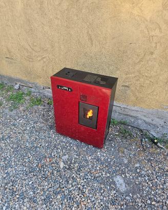 stufa a pellet slim  5,8 kw 