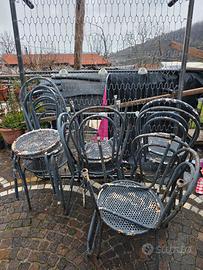 Sedie ferro e rete matrimoniale 