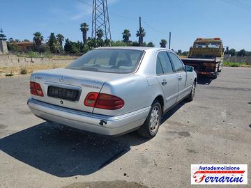 Mercedes classe e w210 e 250 turbo d - ricambi