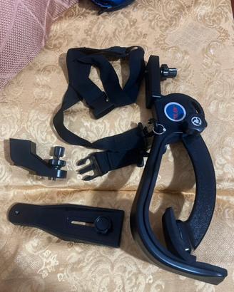 Spallaccio per telecamera Reflex con adattatori